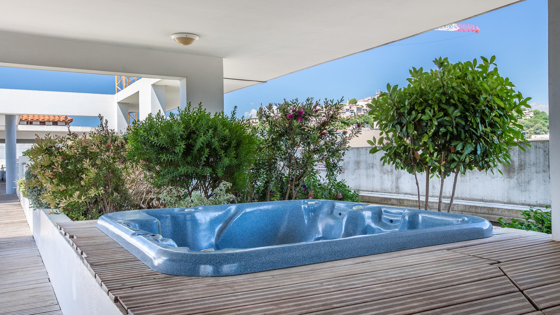 Vacanceole - Le Crystal Aparthotel 2*